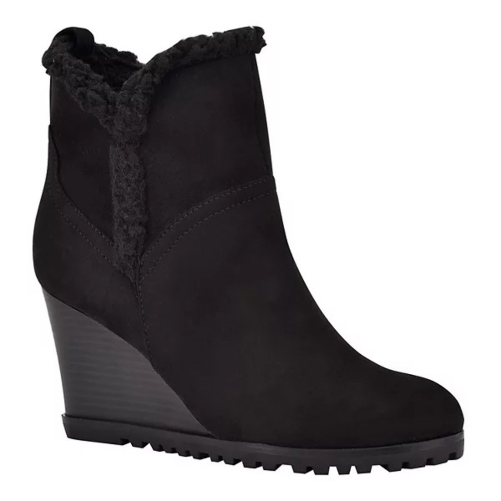 Brand New Nine West furry booties